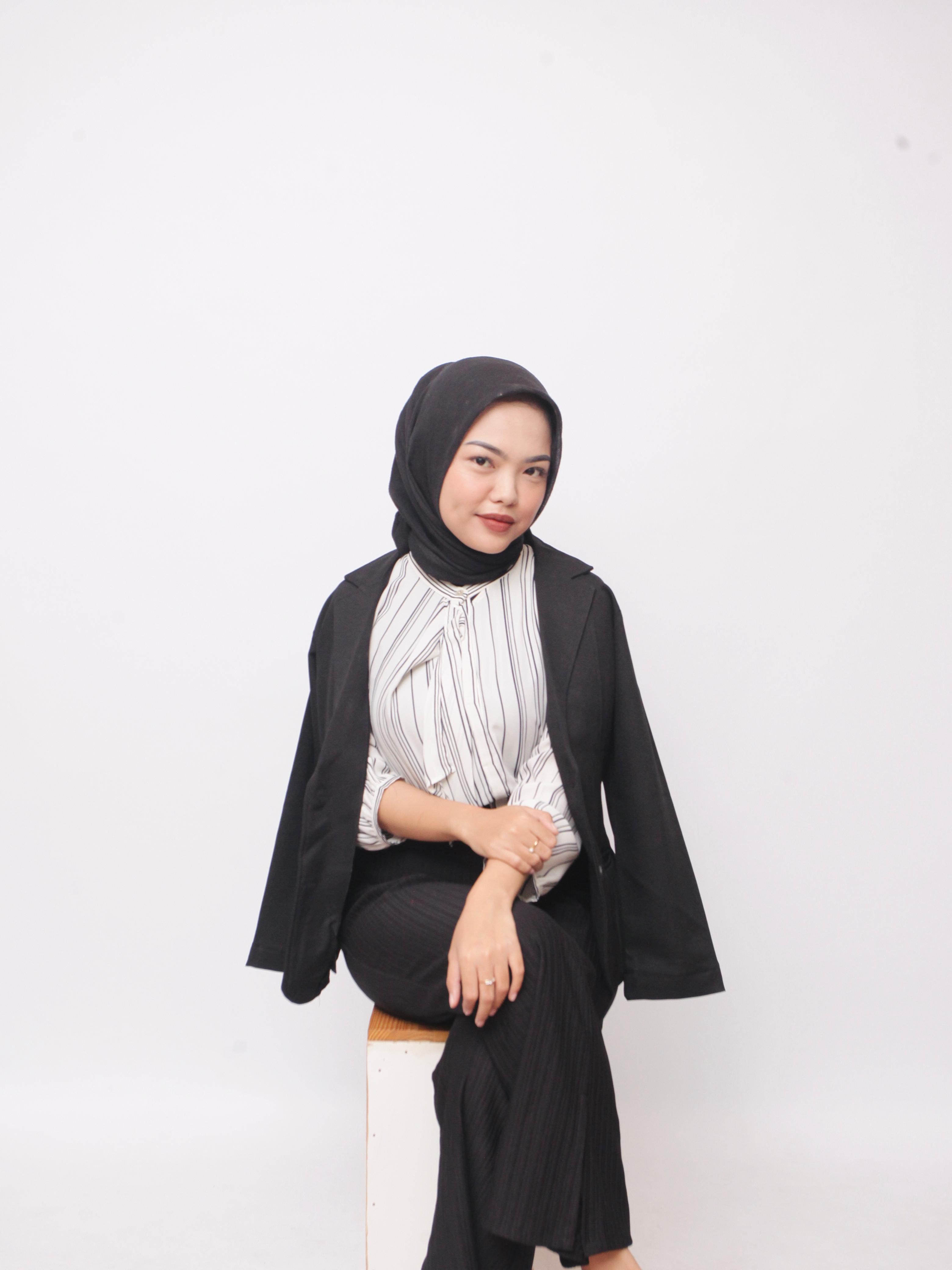 Dinna Amelia Putri Rahayu